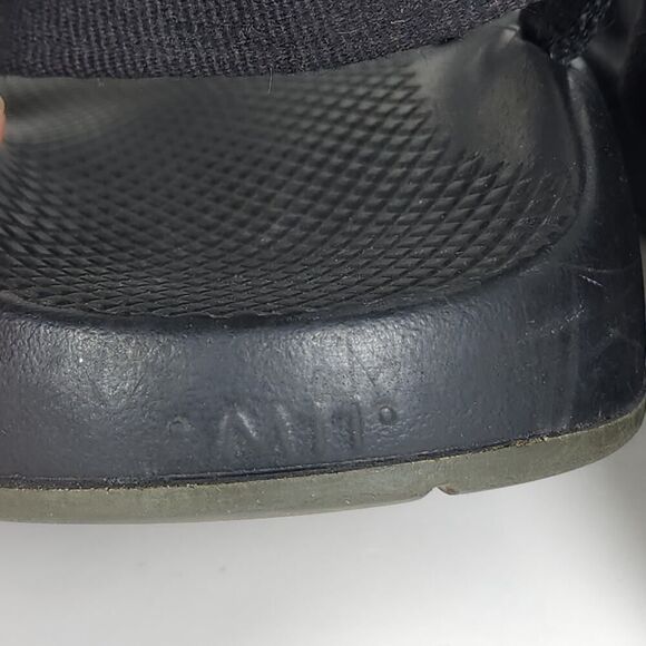 Chaco Men's Z Cloud Size US11 Black Strappy Outdoor Sport Sandals Shoes - Picture 11 of 16